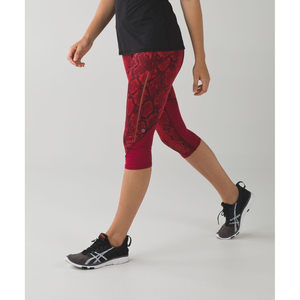 Lululemon Pace Rival Crop Red Snakeskin Python Print Mesh Leggings Size 10
